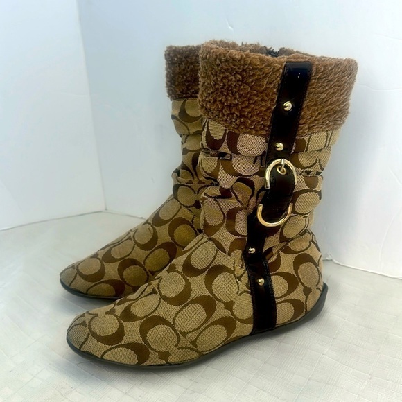Coach Signature C’s canvas with leather trim Boots. - Picture 1 of 8